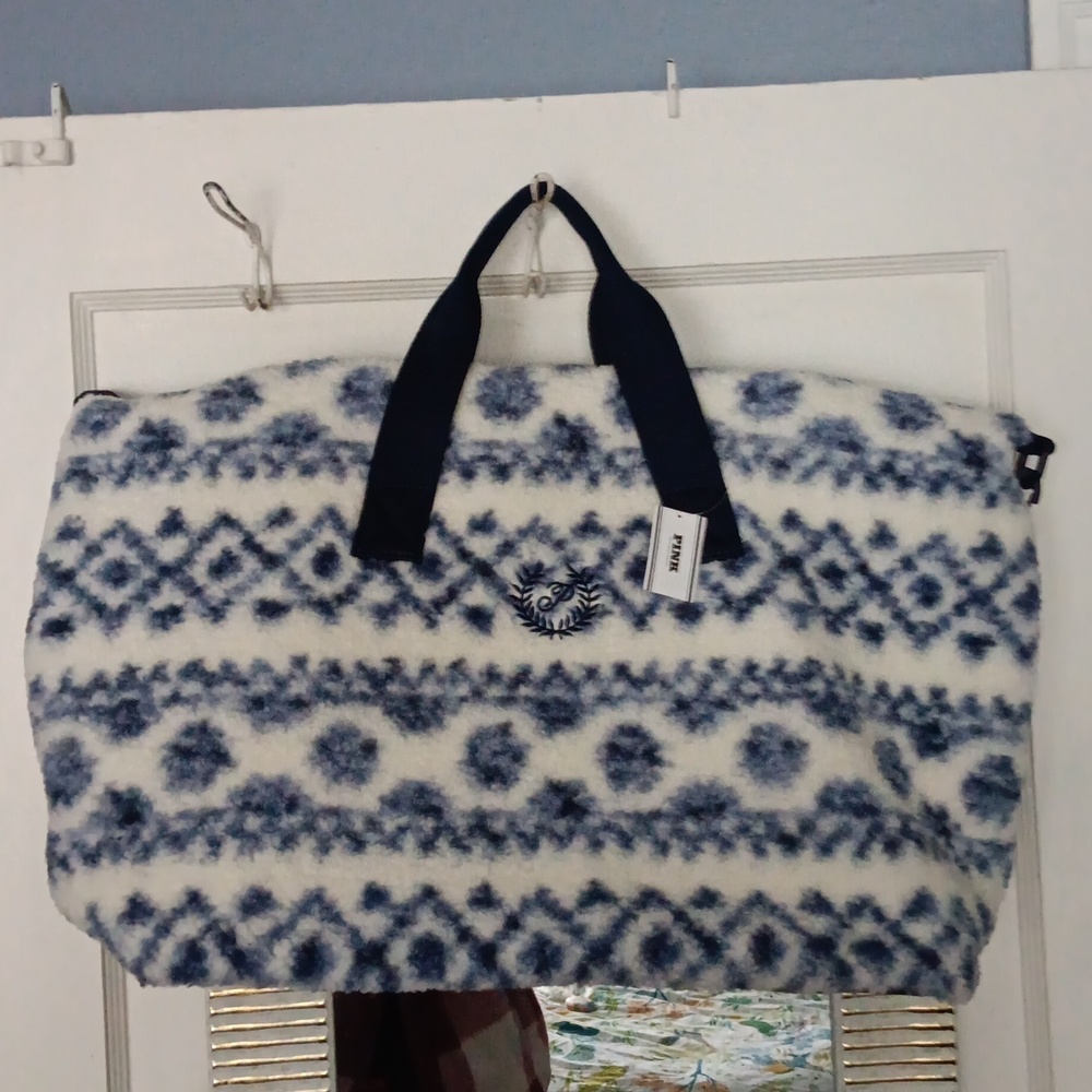 Victoria's Secret Pink Blue and White Sherpa Patterned Tote/ Duffle Bag.